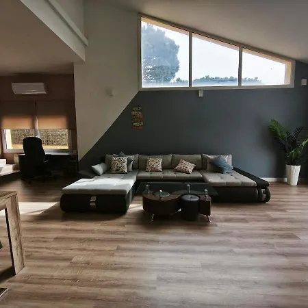 Luxury In - Mountain Views, Pool, Close To Barcelona And The Villa *