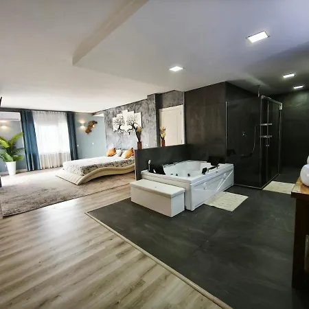 Villa Luxury In - Mountain Views, Pool, Close To Barcelona And The