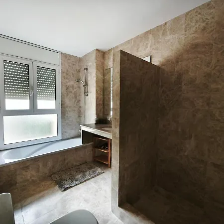 Luxury In - Mountain Views, Pool, Close To Barcelona And The Villa